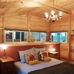 De Langenbrinck Eerlijk Heerlijk Overnachten In Blokhut En Ingerichte Tent