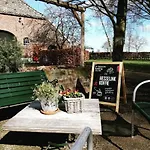 De Langenbrinck Eerlijk Heerlijk Overnachten In Blokhut En Ingerichte Tent 山林小屋 Breedenbroek
