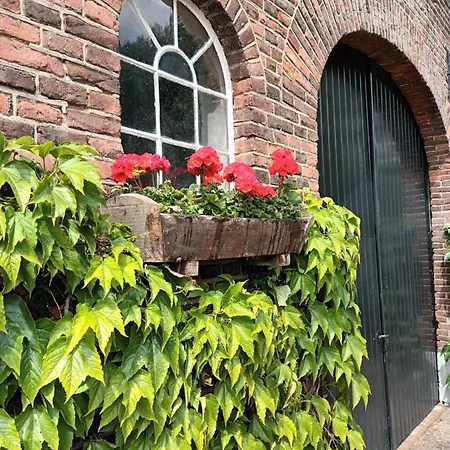 Lodge De Langenbrinck Eerlijk Heerlijk Overnachten In Blokhut En Ingerichte Tent Breedenbroek