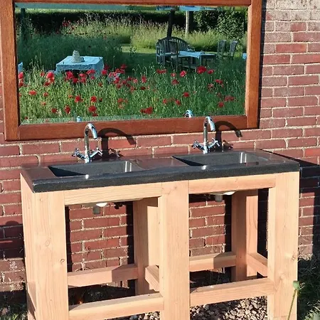 De Langenbrinck Eerlijk Heerlijk Overnachten In Blokhut En Ingerichte Tent *