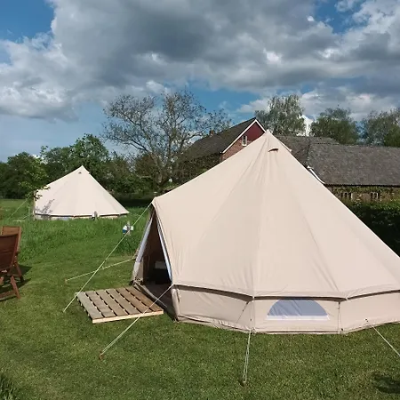 ロッジ De Langenbrinck Eerlijk Heerlijk Overnachten In Blokhut En Ingerichte Tent Breedenbroek