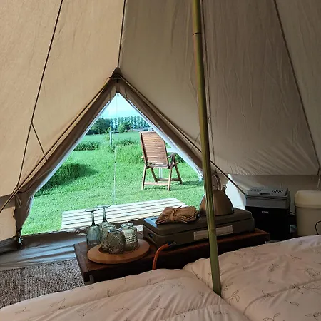 ロッジ De Langenbrinck Eerlijk Heerlijk Overnachten In Blokhut En Ingerichte Tent *