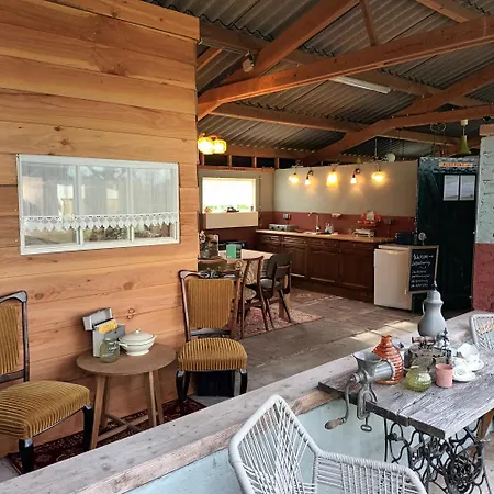 De Langenbrinck Eerlijk Heerlijk Overnachten In Blokhut En Ingerichte Tent * Breedenbroek