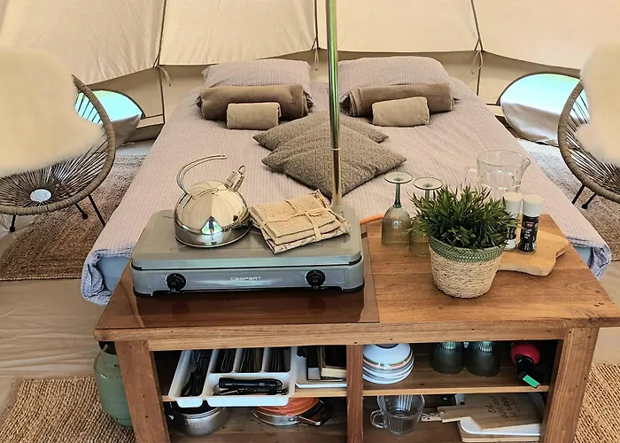 De Langenbrinck Eerlijk Heerlijk Overnachten In Blokhut En Ingerichte Tent