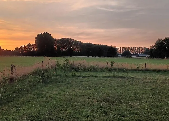 De Langenbrinck Eerlijk Heerlijk Overnachten In Blokhut En Ingerichte Tent Breedenbroek