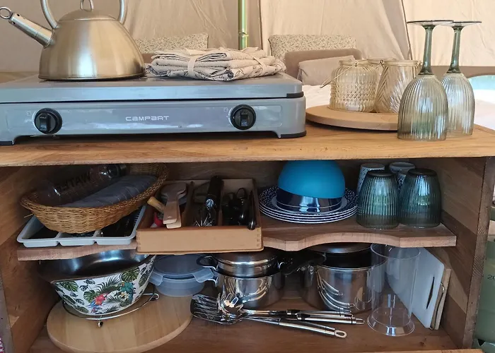 De Langenbrinck Eerlijk Heerlijk Overnachten In Blokhut En Ingerichte Tent بيت خشبي Breedenbroek