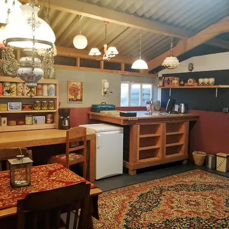 De Langenbrinck Eerlijk Heerlijk Overnachten In Blokhut En Ingerichte Tent