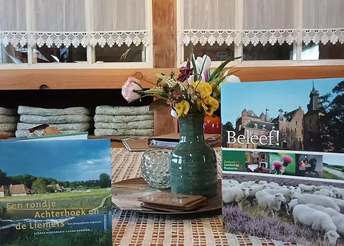 De Langenbrinck Eerlijk Heerlijk Overnachten In Blokhut En Ingerichte Tent Lodge Breedenbroek