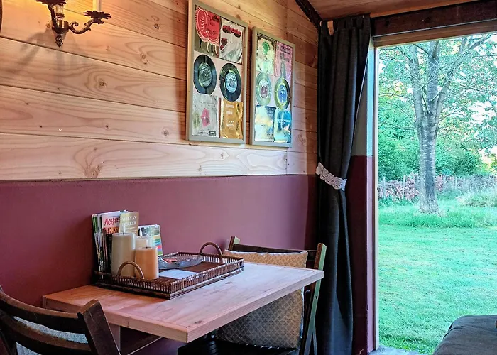 De Langenbrinck Eerlijk Heerlijk Overnachten In Blokhut En Ingerichte Tent Lodge